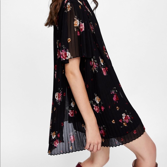Zara Pleated Floral Romper Mini Dress Size XS - Picture 2 of 7